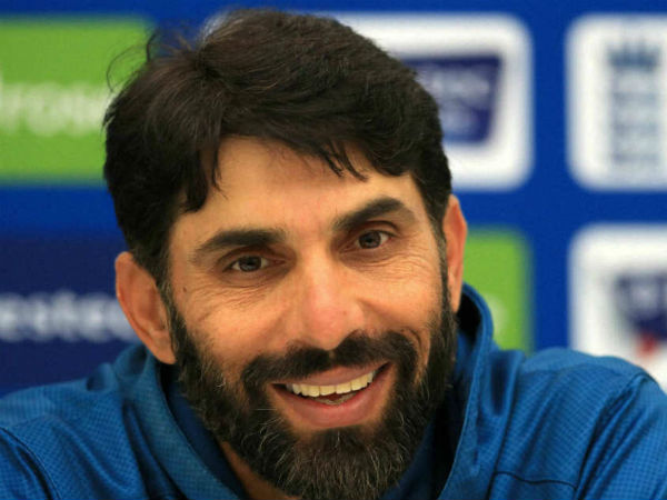 வால்ஷ் இருக்கிறாரா? 