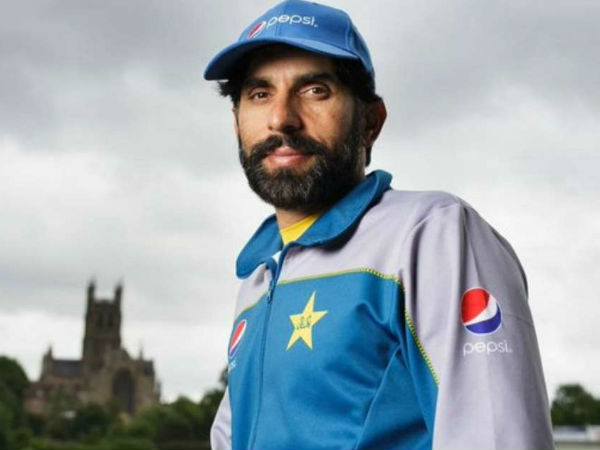 மிஸ்பாவுக்கு தூது