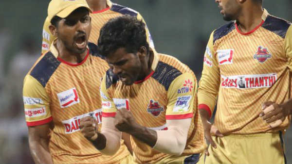 வாய்ப்பை பயன்படுத்தினார் வாய்ப்பை பயன்படுத்தினார்