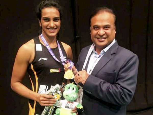 முதல் செட் வசமானது 