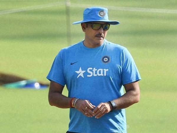 ரவிசாஸ்திரியே தொடருவார் 