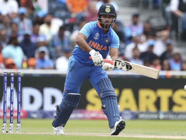 ரசிகர்கள் விமர்சனம்