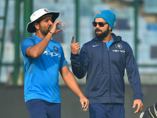 ரோகித் ஆதரவாளர்கள் 