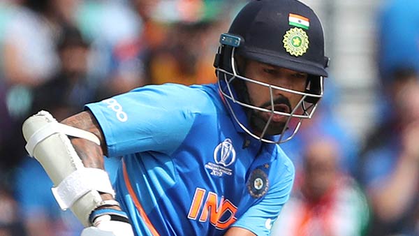 அவுட் தர மறுப்பு