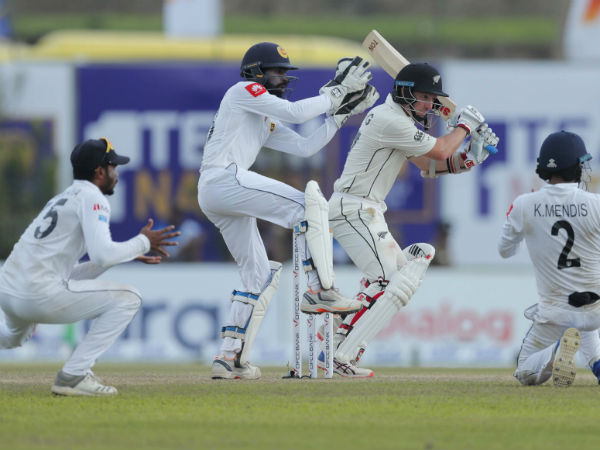 நியூசிலாந்து இரண்டாம் இன்னிங்க்ஸ்