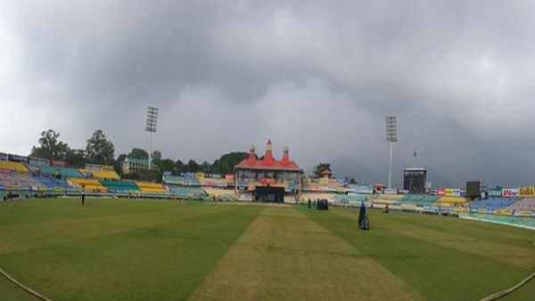 கால்பந்து பார்ப்போம்