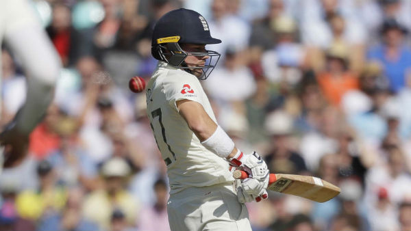 இங்கிலாந்து முதல் இன்னிங்க்ஸ்