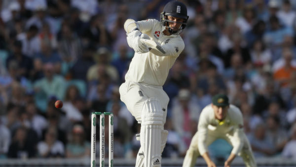 இங்கிலாந்து முன்னிலை