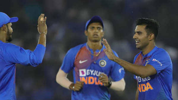 ஷார்ட் பந்துகள்