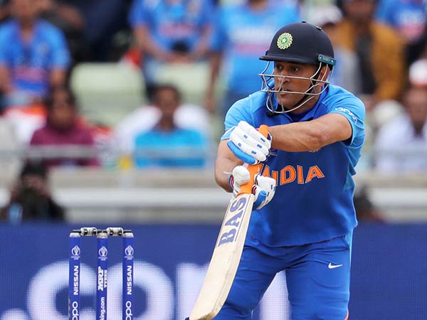 கிரிக்கெட் ஆடுவாரா? 