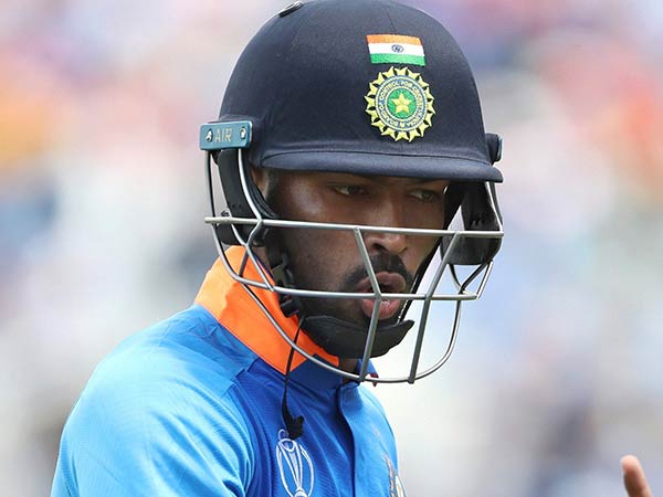 வெளிநாட்டு டெஸ்ட் போட்டிகள்