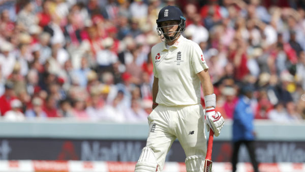 விழுந்தன விக்கெட்டுகள் 