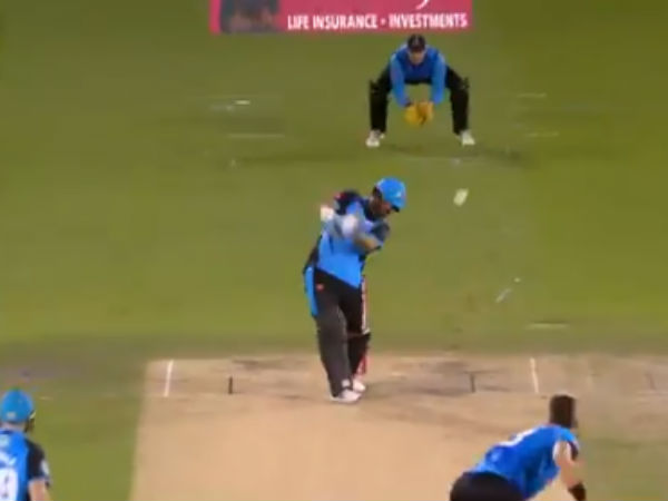 பவுலர்கள் திணறல் 