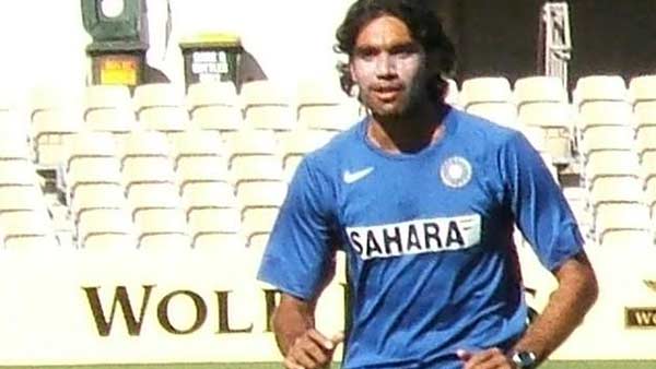 போலீசில் புகார் 