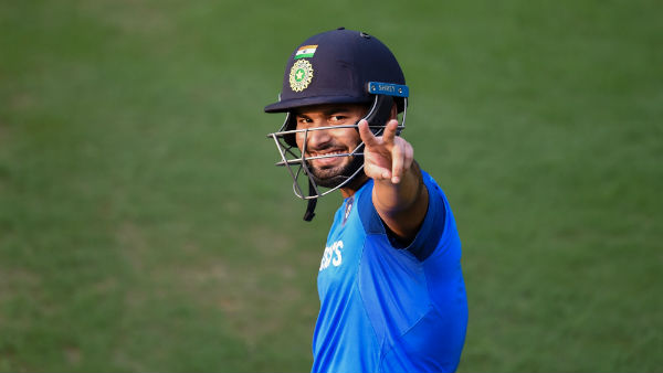 எதிர்காலம் யார்?