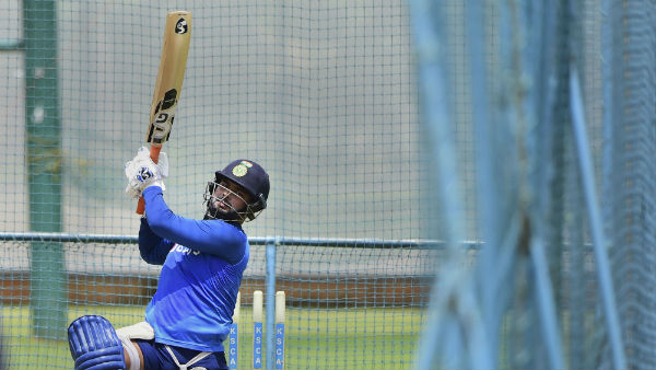 ரசிகர்கள் விமர்சனம்