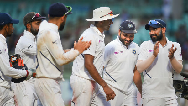 கூடுதல் வேகப் பந்துவீச்சாளர்