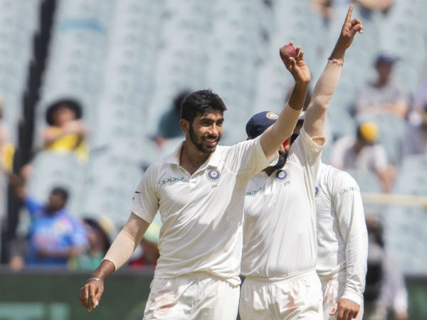 வேகப் பந்துவீச்சு யார்?