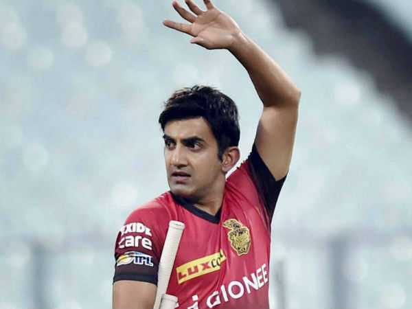 நான்கு முறை கம்பீர் விக்கெட்