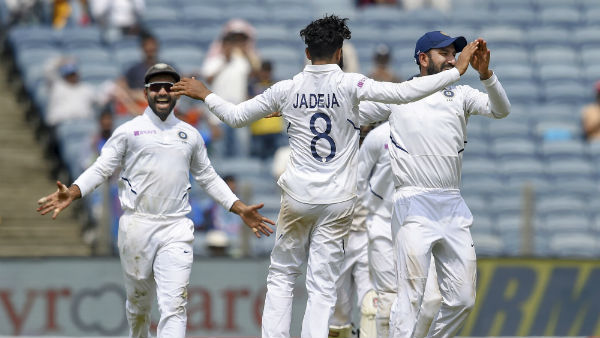 இந்தியா ஆதிக்கம்