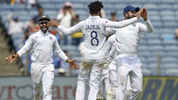 பிங்க் நிற பந்து