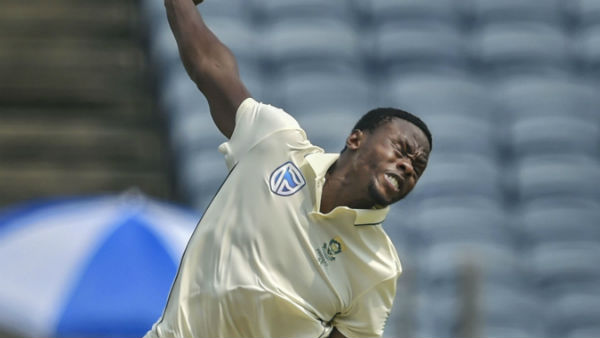 ரபாடா அசத்தல் விக்கெட்கள் ரபாடா அசத்தல் விக்கெட்கள்