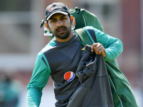 அணியில் இருந்தே நீக்கம்