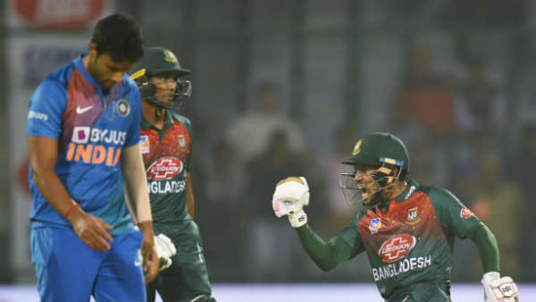 அணி மாற்றம்