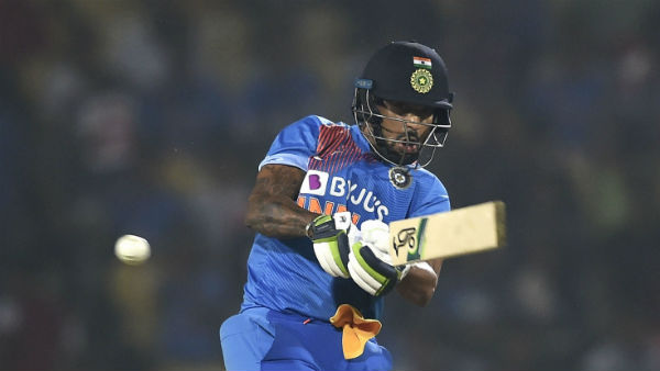 இளம் வீரர்கள் காத்திருப்பு