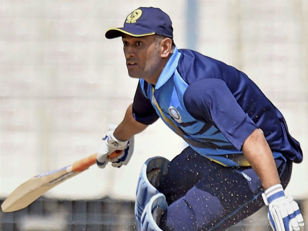 ட்விட்டரில் பரபரப்பு