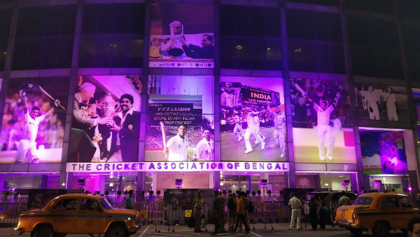 முதல் பகல் இரவு டெஸ்ட் 