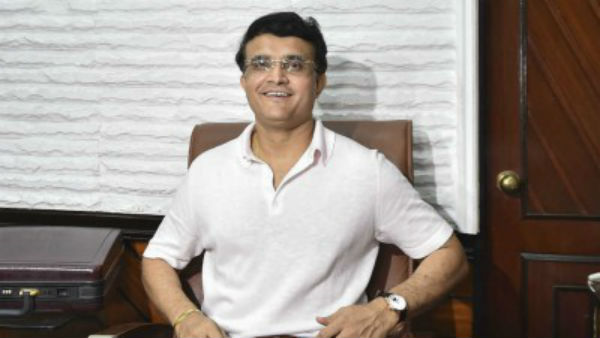  கேப்டன்களிடம் பிங்க் பால் ஒப்படைப்பு