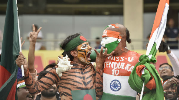 இரு மாற்று வீரர்கள்