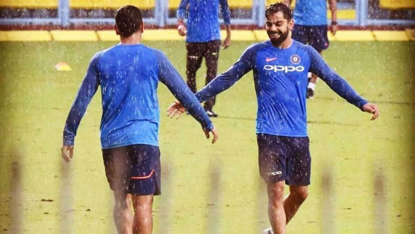  டிவிட்டரில் தொடர் பதிவுகள் 