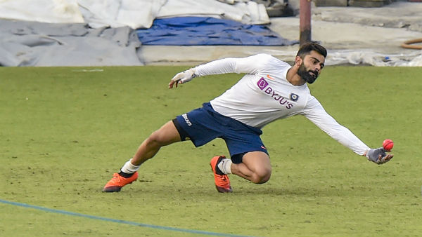 பிங்க் நிற பந்து