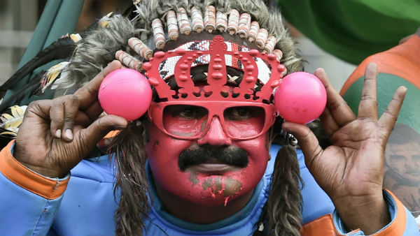 வியந்த ரசிகர்கள்