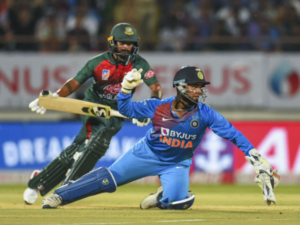 அடிப்படை தவறு