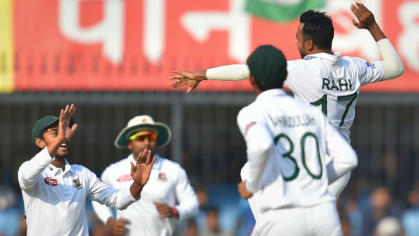 ரசிகர் தவிப்பு