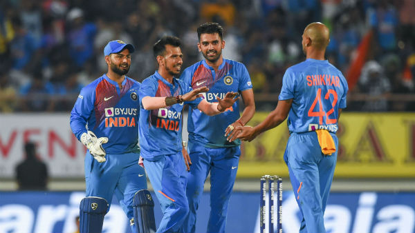 டாஸ் வெற்றி