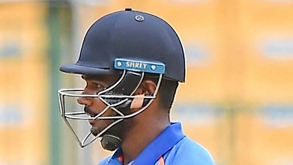 2015 அறிமுகம்