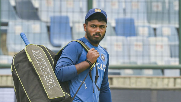 விமர்சனம் எழுந்தது