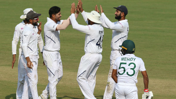 இன்னிங்க்ஸ் வெற்றி சாதனை