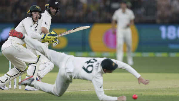 ஆஸ்திரேலியா அபாரம்