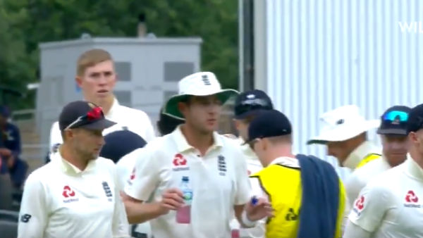 கேப்டன் ஜோ ரூட் என்ன செய்தார்?