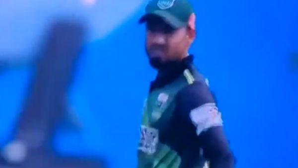 விளம்பரதாரர்கள் வற்புறுத்தல்