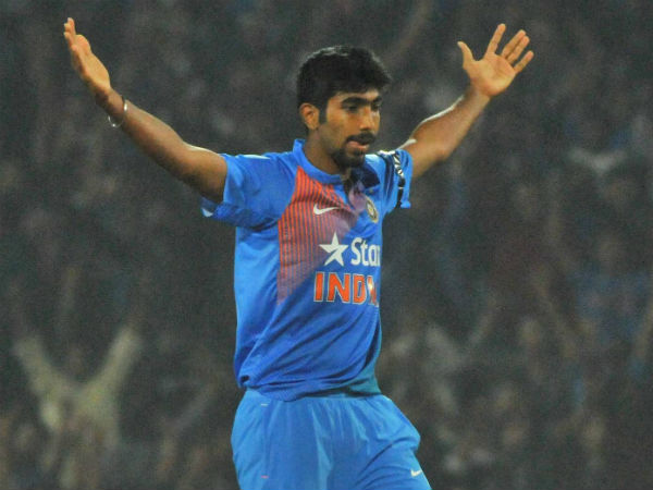 நம்பர் 1 பவுலர் 