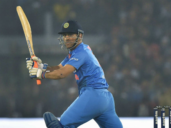  ரசிகர்களின் கேலிக்கு ஆளான ரிஷப் 