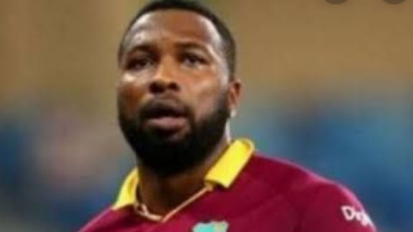 ஏன் இப்படி செய்கிறார்? ஏன் இப்படி செய்கிறார்?