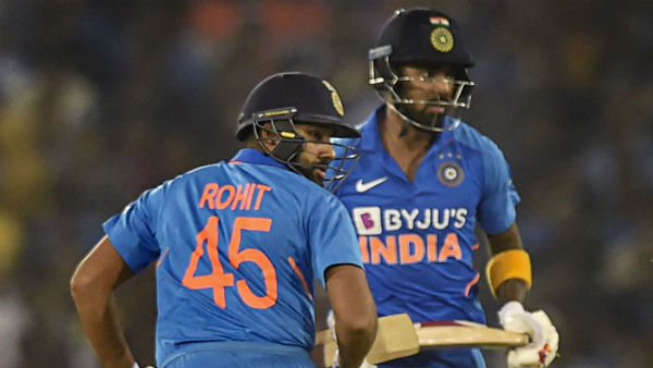 கட்டாக்கில் விறுவிறு ஆட்டம் 