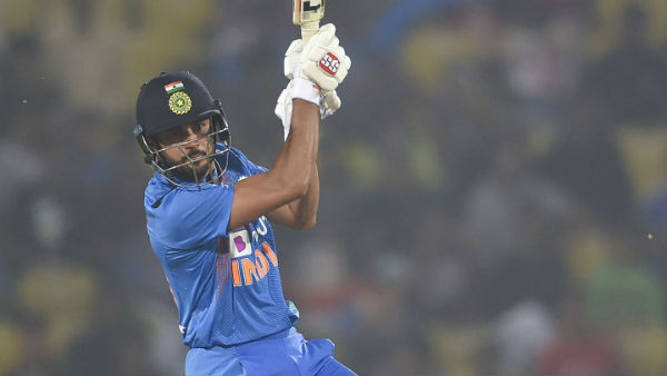 கர்நாடக அணி வீரர் 